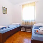 Puntizela 727 * 풀라