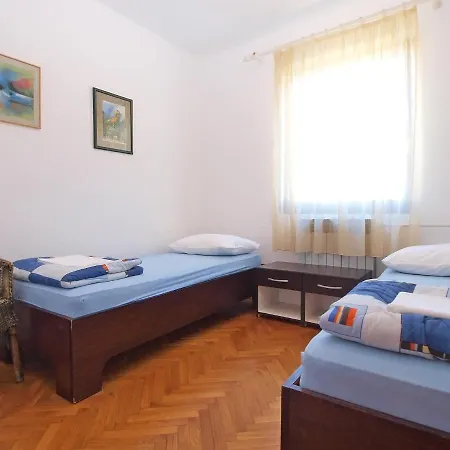 Puntizela 727 Apartmán *