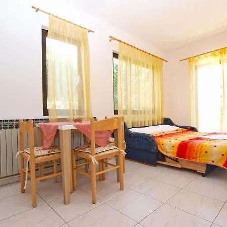 Puntizela 727 Apartmán Pula