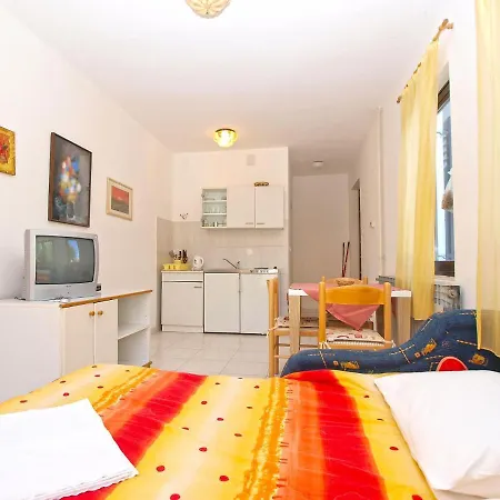 Puntizela 727 Apartman